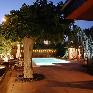 Сasa de vacaciones El Cedre Blau Vivienda Con Piscina En, Granollers